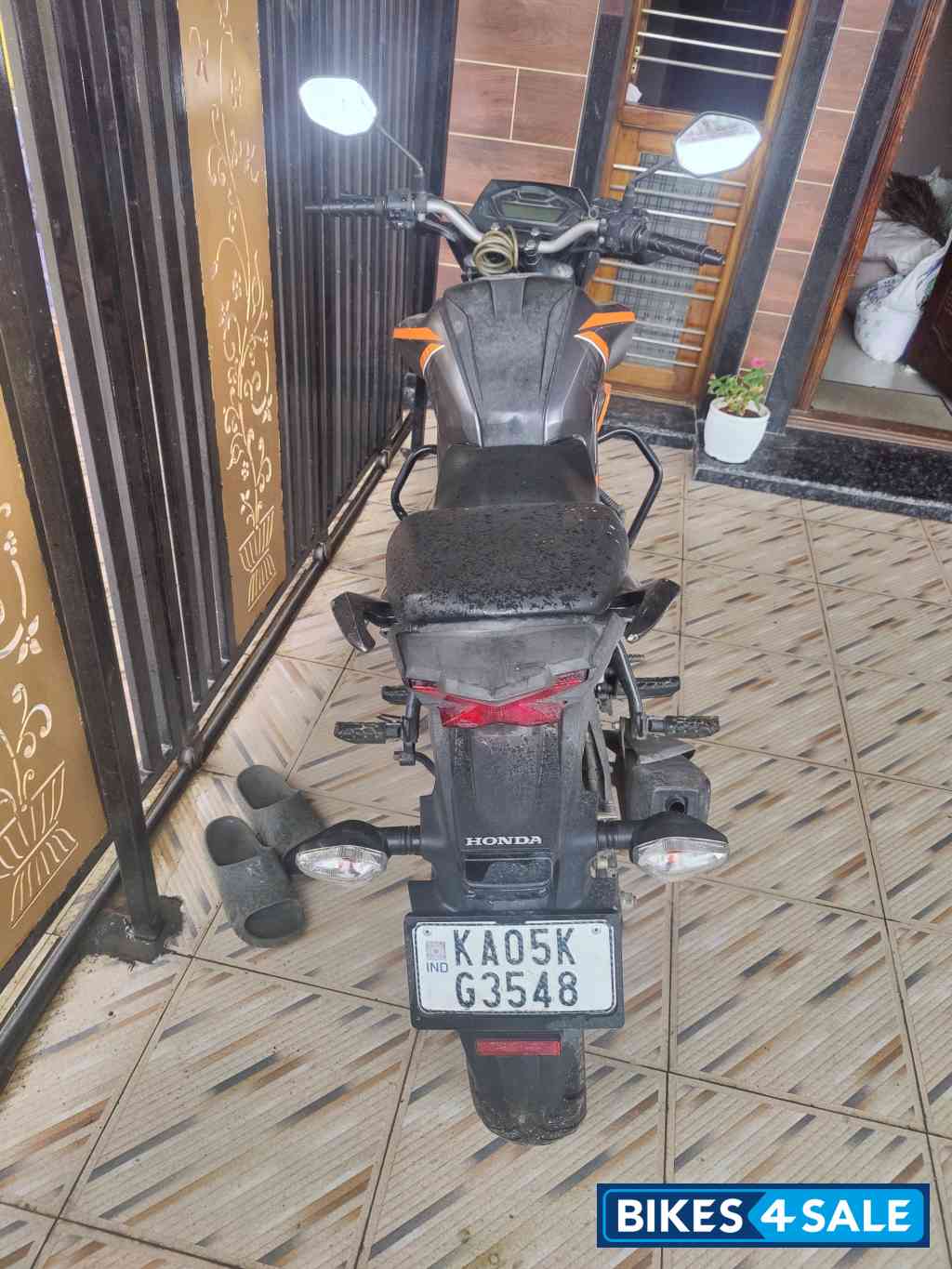 Honda CB Hornet 160R