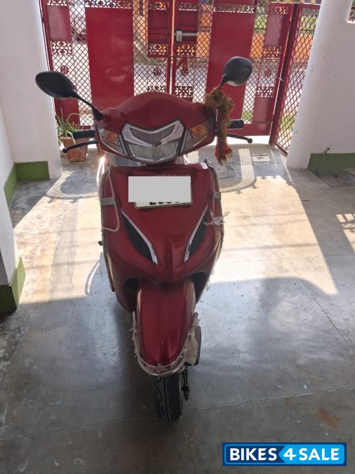 Maroon Honda Activa 5G