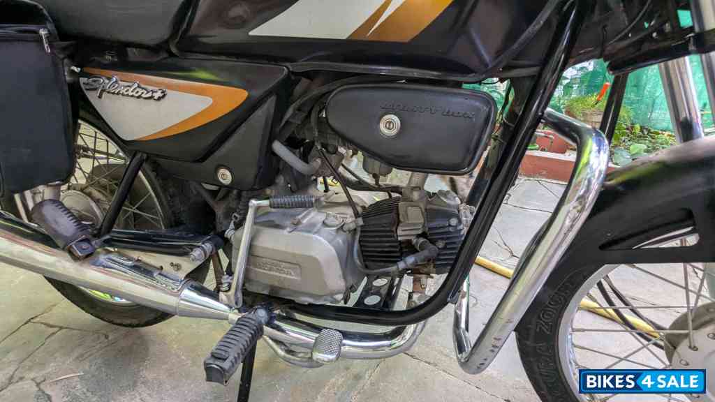 Black Hero Splendor Plus