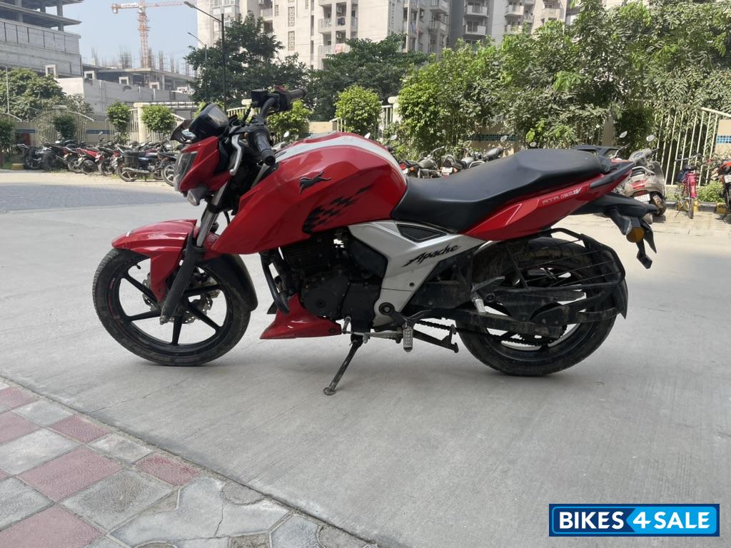 TVS Apache RTR 160 4V