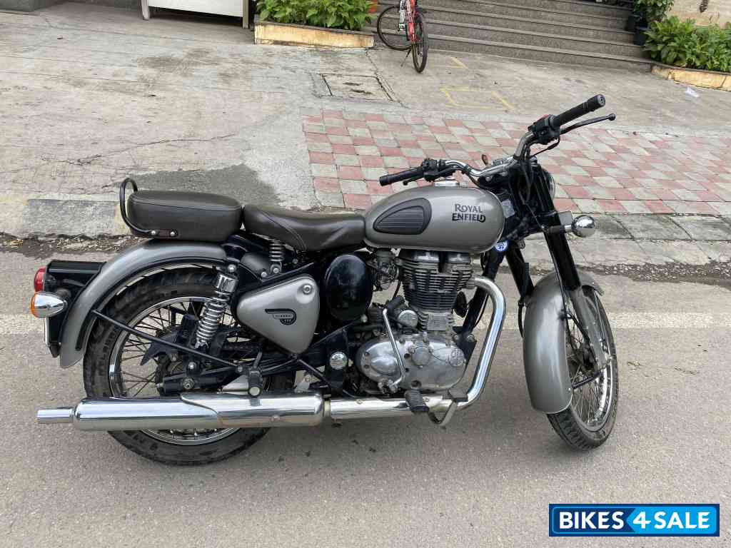 Gun Metal Grey Royal Enfield Classic 350