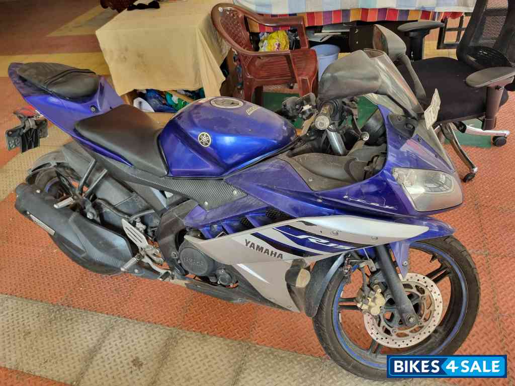 Yamaha YZF R15 V2