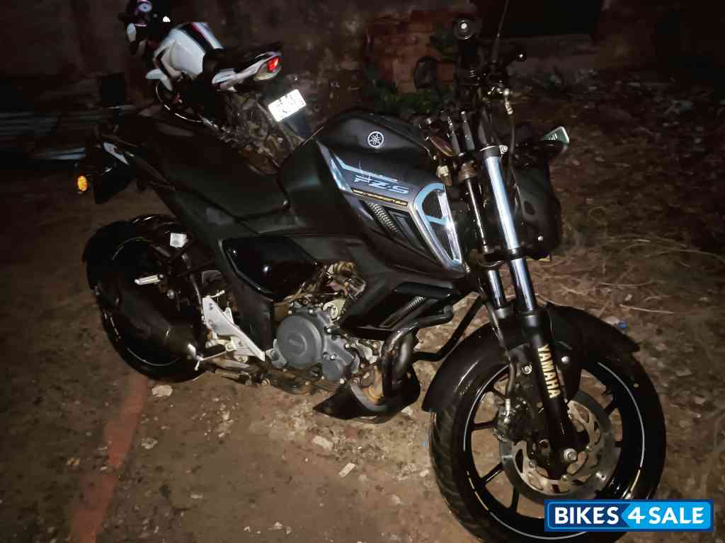 Dark Knight Yamaha FZ-S FI V3 BS6