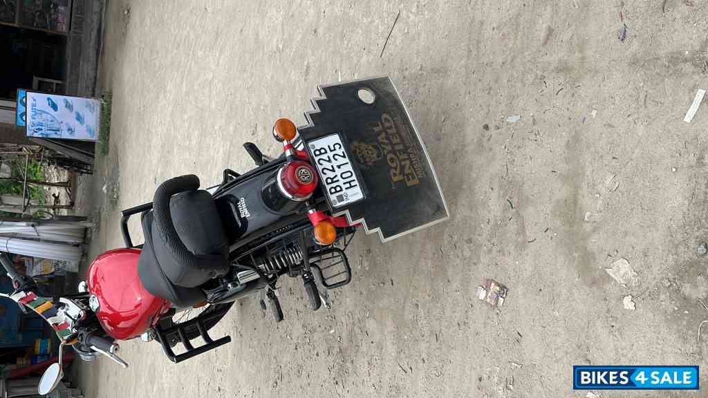 Red Royal Enfield Classic 350 Redditch Red