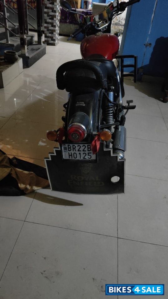 Red Royal Enfield Classic 350 Redditch Red Red Royal Enfield Classic 350 Redditch Red