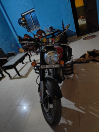 Red Royal Enfield Classic 350 Redditch Red