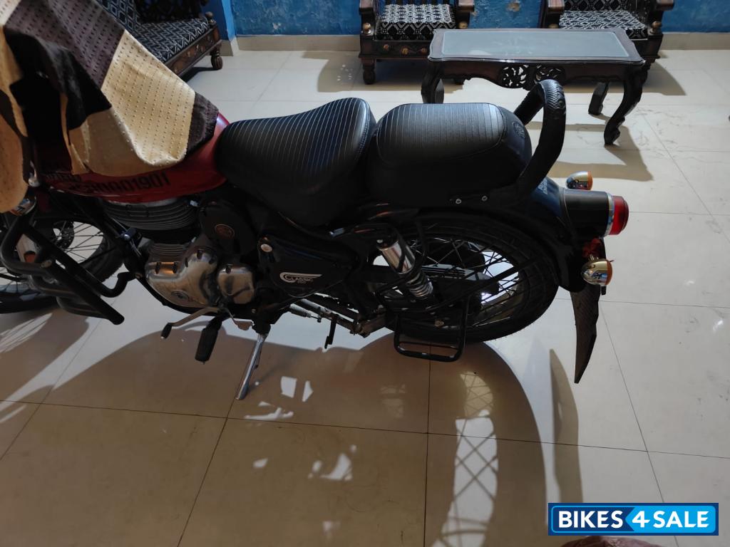 Red Royal Enfield Classic 350 Redditch Red Red Royal Enfield Classic 350 Redditch Red