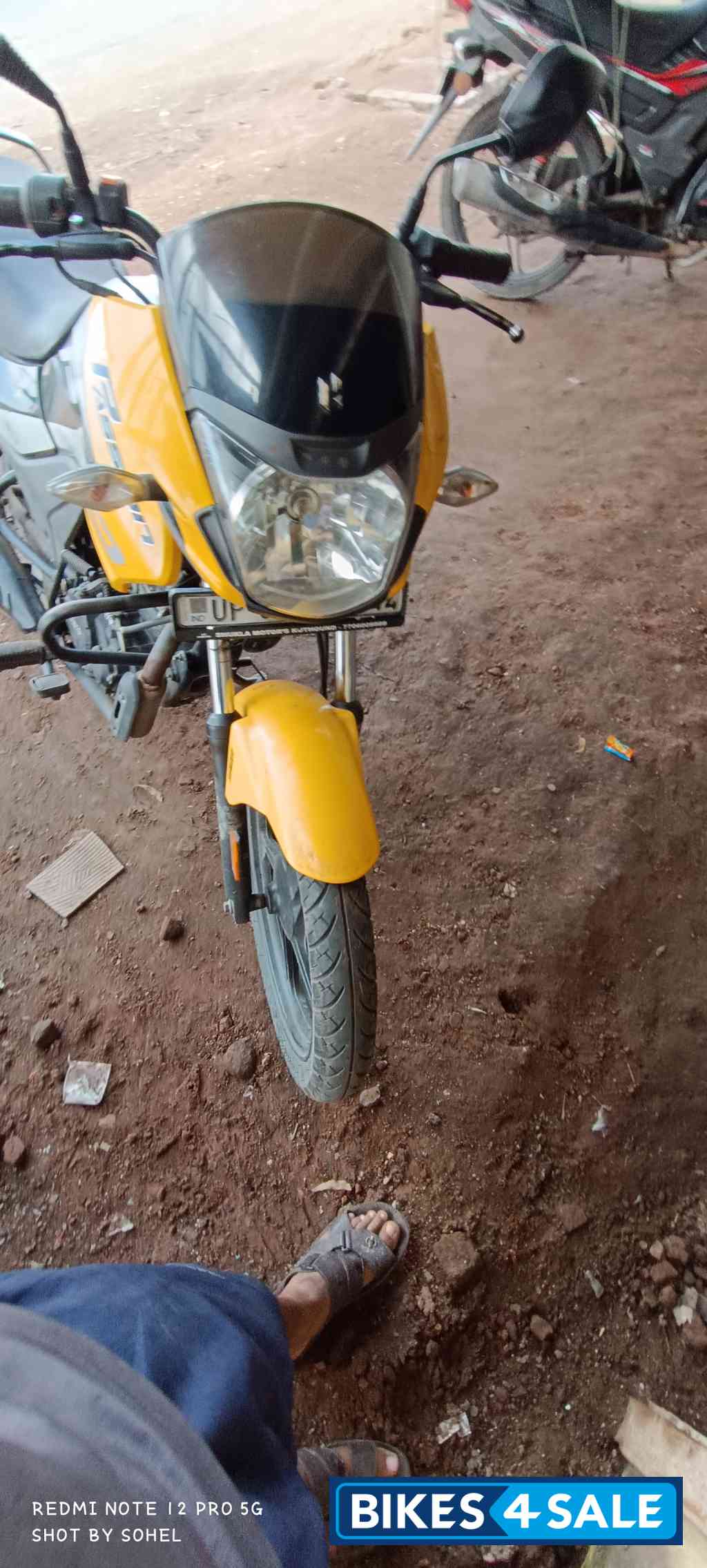 Yellow And Silver Hero Passion Pro BS6