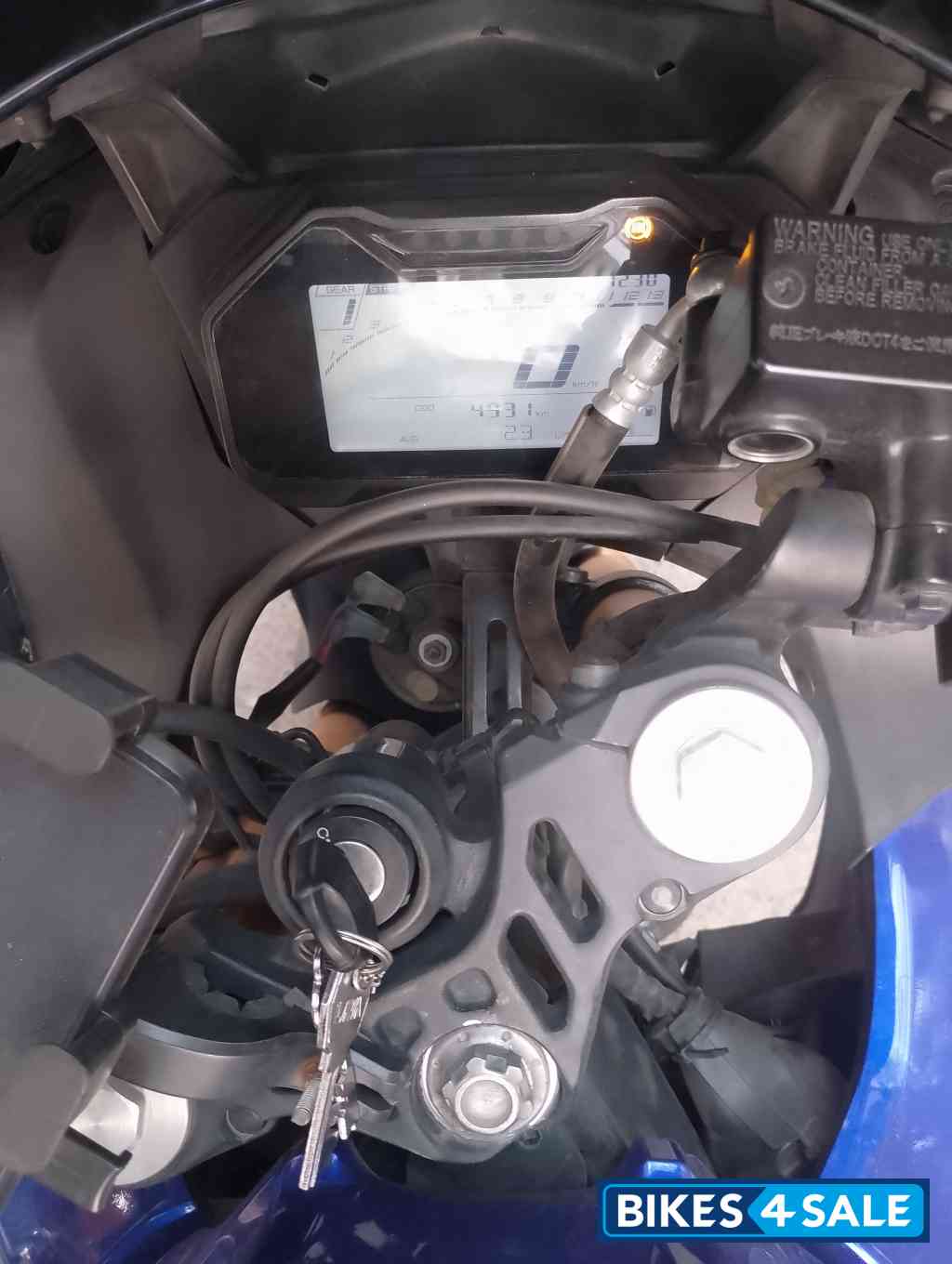 Blue Yamaha R15 V4 Blue Yamaha R15 V4