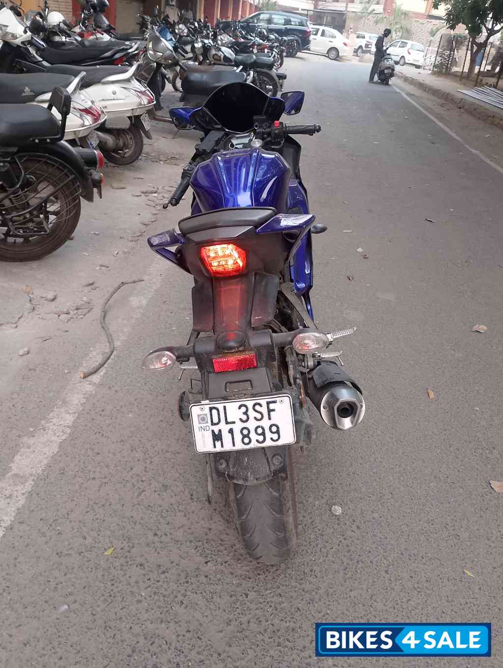 Blue Yamaha R15 V4 Blue Yamaha R15 V4