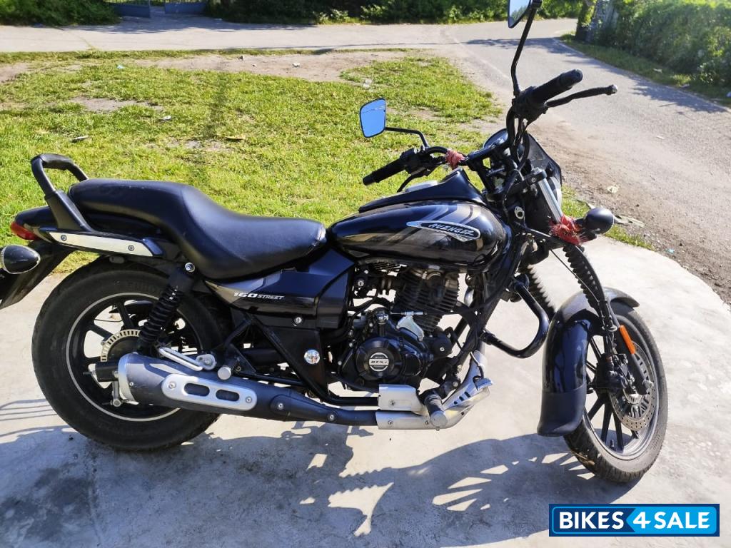 Bajaj Avenger Street 160 BS6