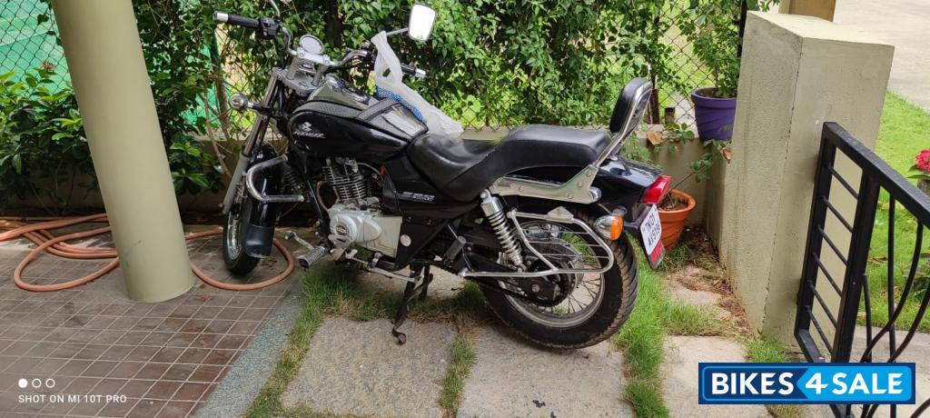 Bajaj Avenger Street 220