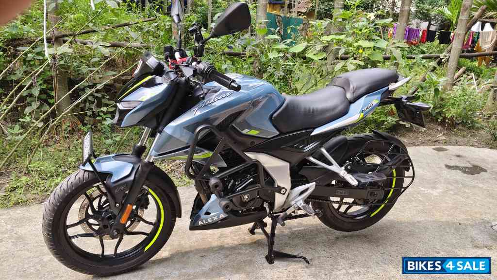 Bajaj Pulsar N160 Dual Channel ABS