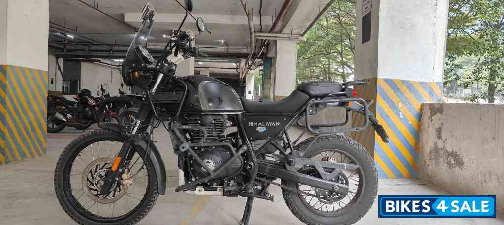 Granite Black Royal Enfield Himalayan
