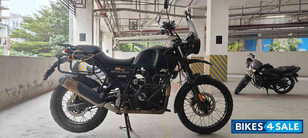 Granite Black Royal Enfield Himalayan