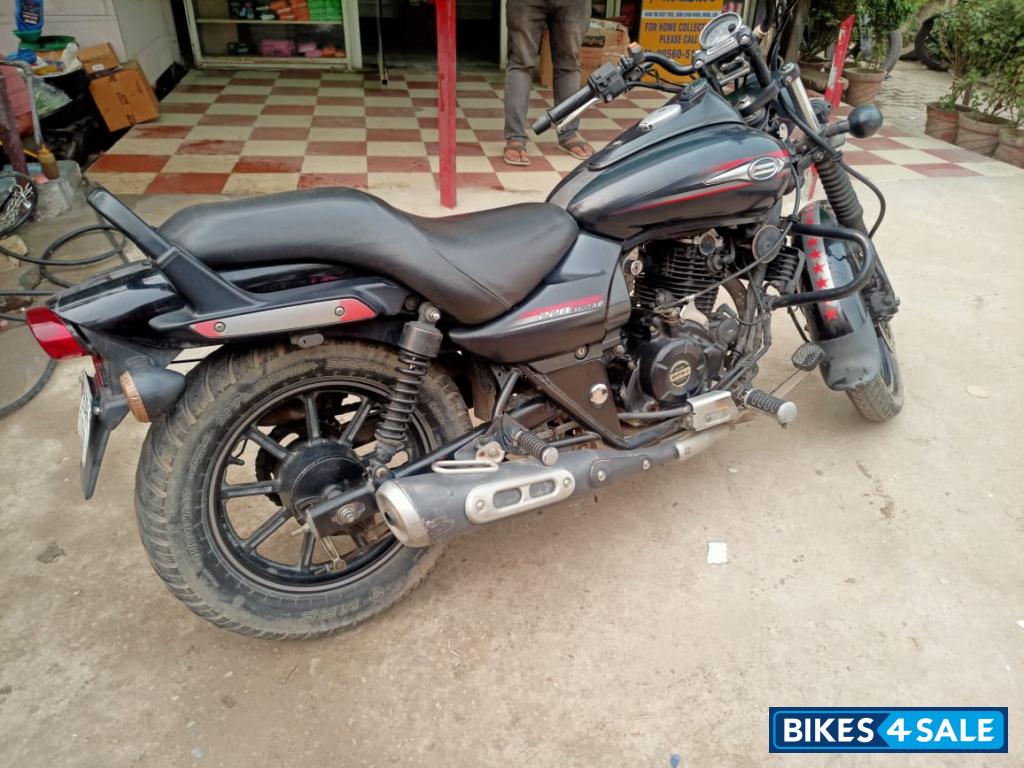 Bajaj Avenger Street 220