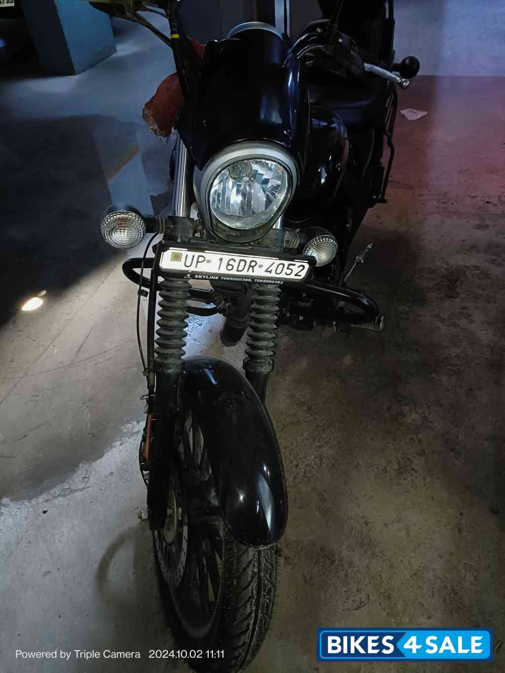 Black Bajaj Avenger Street 160 BS6