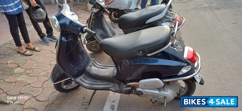 Vespa LX 125