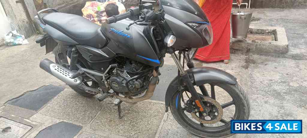 Bajaj Pulsar 125