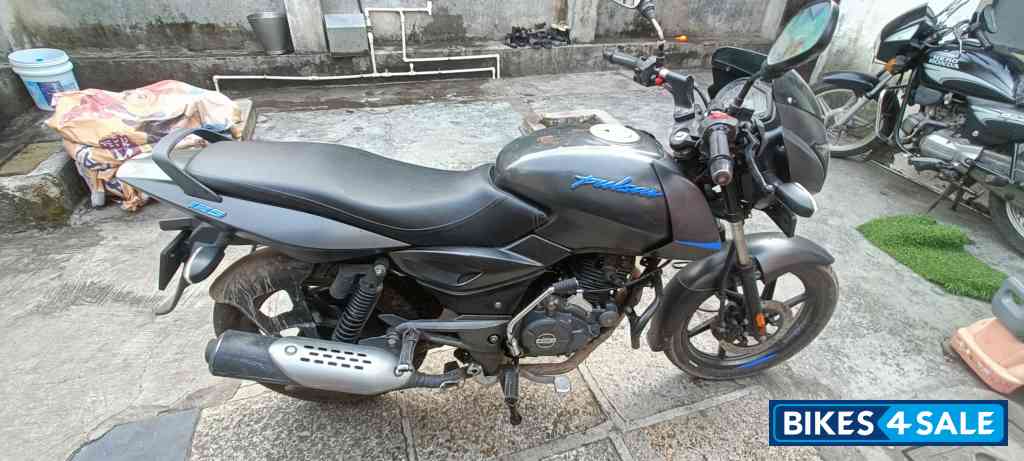 Bajaj Pulsar 125
