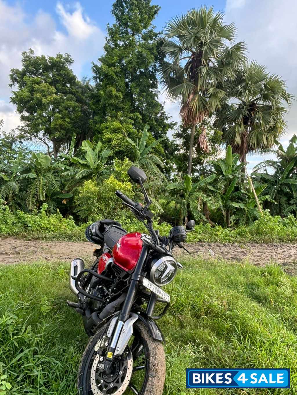 Magma Red TVS Ronin SS