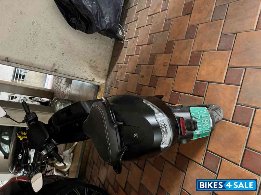 Matt Black Ola S1 Pro