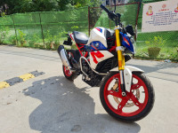 Polar White Racing B BMW G 310 R BS6