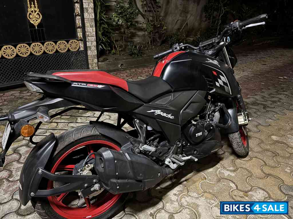 TVS Apache RTR 160 4V Special Edition