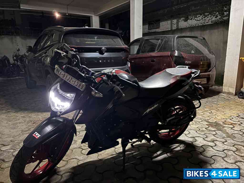 TVS Apache RTR 160 4V Special Edition