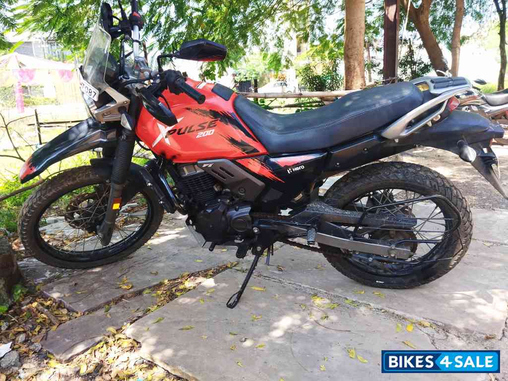 Hero XPulse 200 BS6