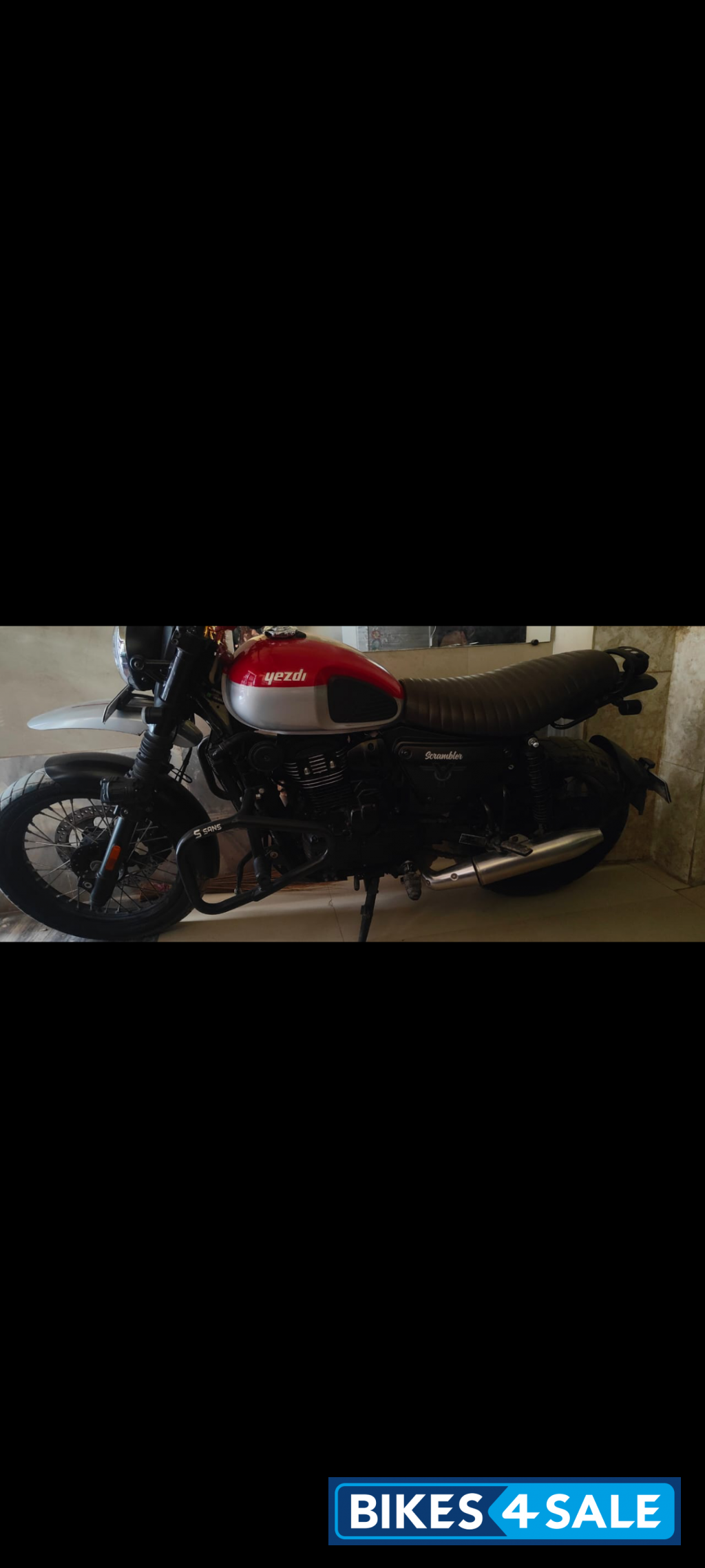 Yezdi Scrambler Dual Tone