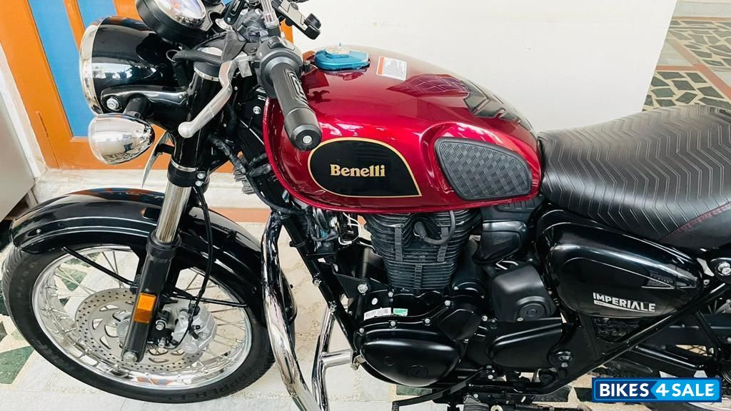 Benelli Imperiale 400 BS6