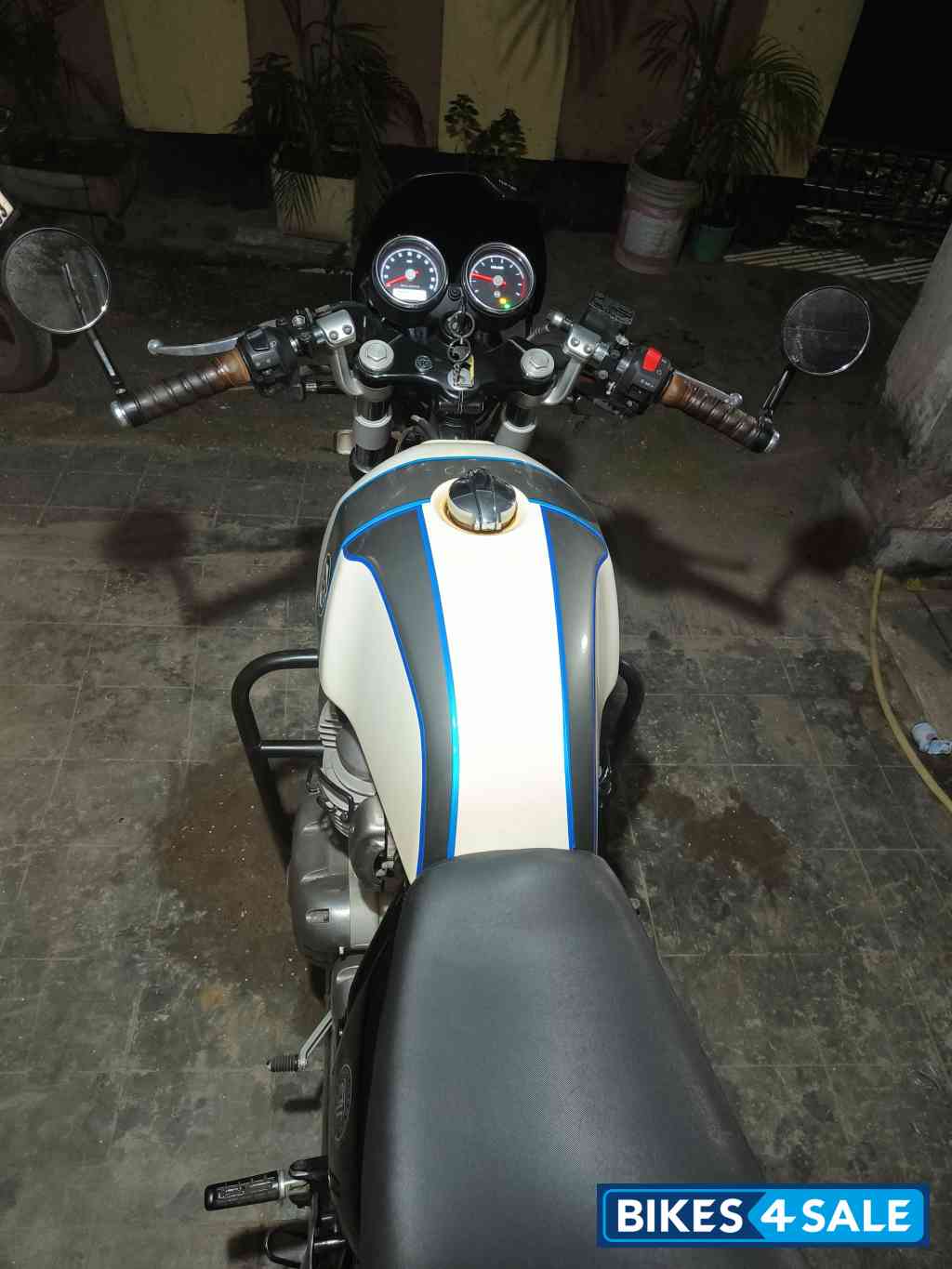 Ice Queen Royal Enfield Continental GT 650