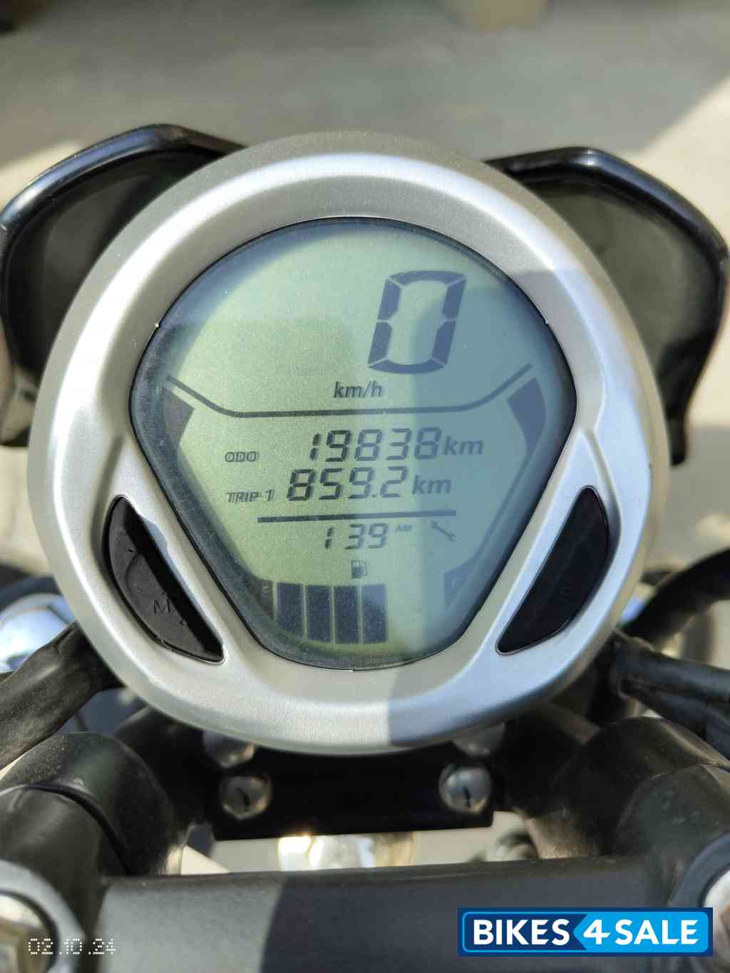 Bajaj Avenger Street 220