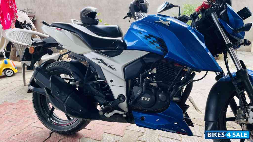 Mat Blue TVS Apache RTR 160 4V