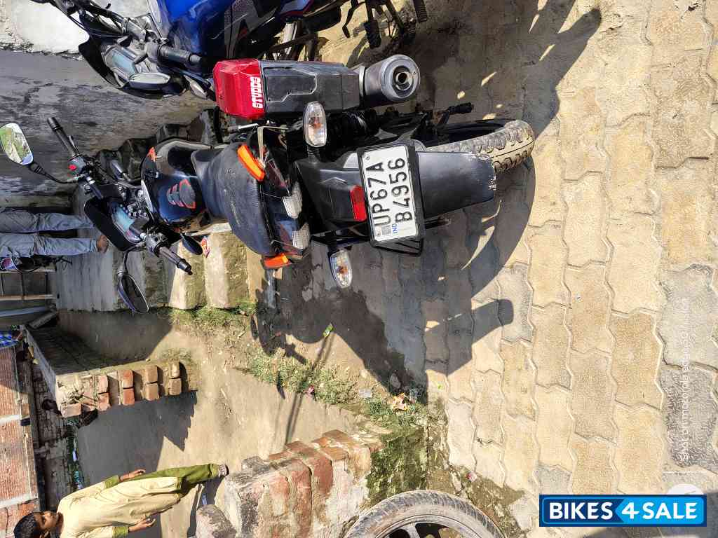 Bajaj Pulsar 125 Carbon Fibre Disc Split Seat