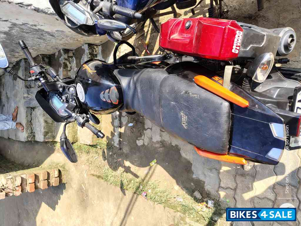 Bajaj Pulsar 125 Carbon Fibre Disc Split Seat