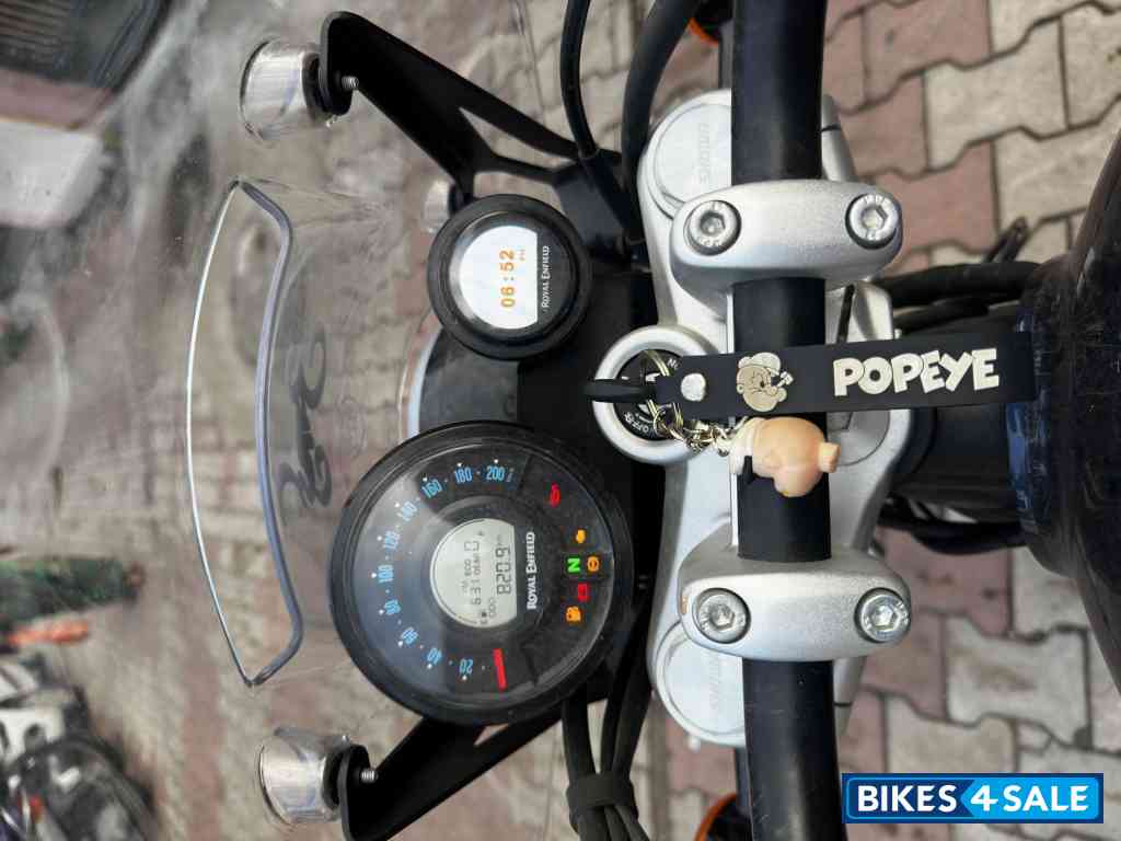 Blue Royal Enfield Super Meteor 650