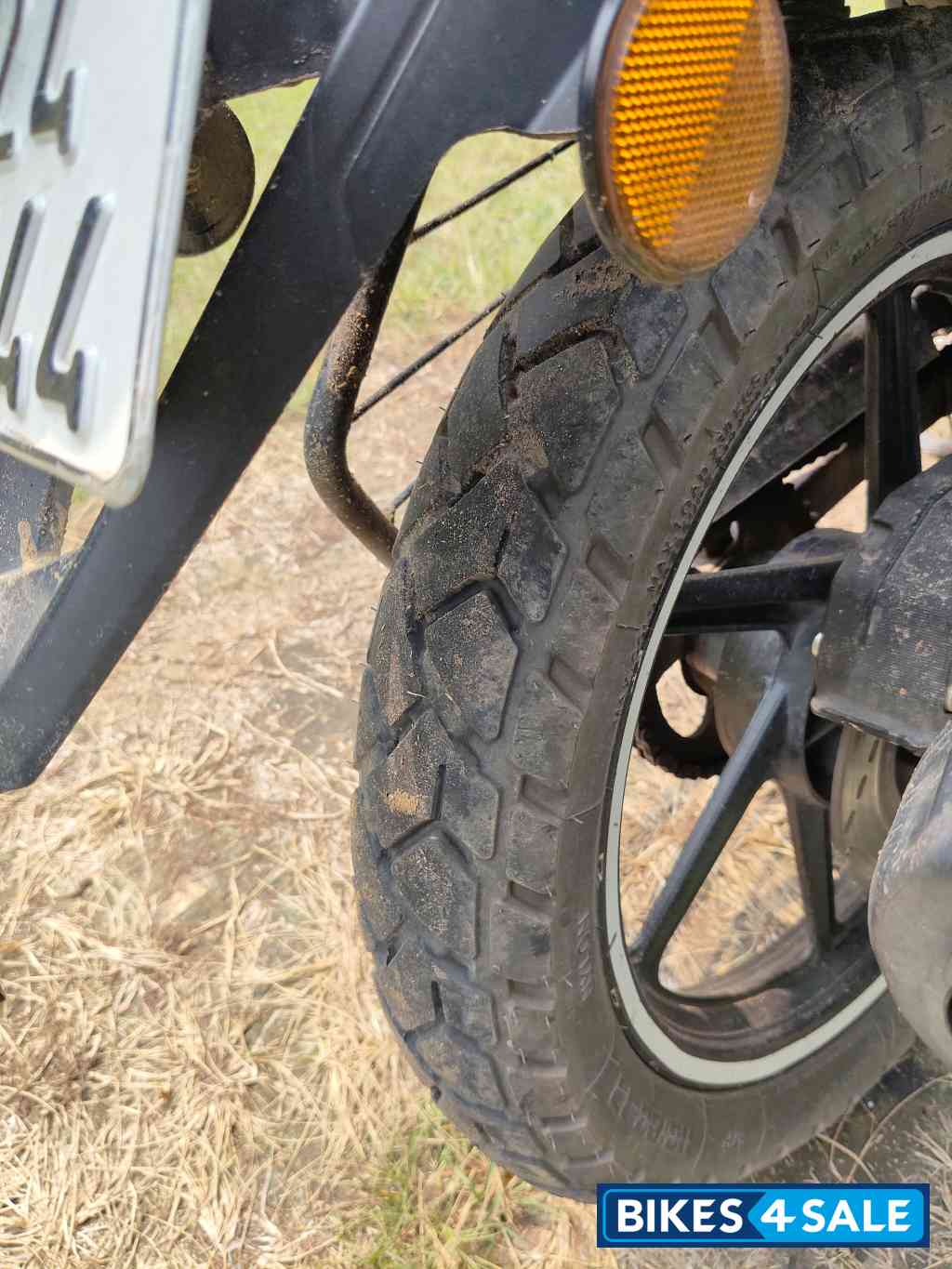 White TVS Apache RTR 160 BS VI White TVS Apache RTR 160 BS VI