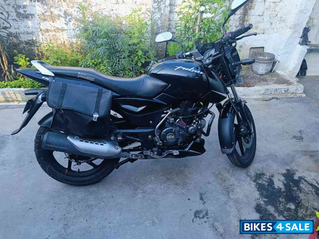 Bajaj Pulsar 150 BS6