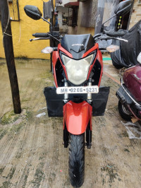 Orange Honda CB Hornet 160R