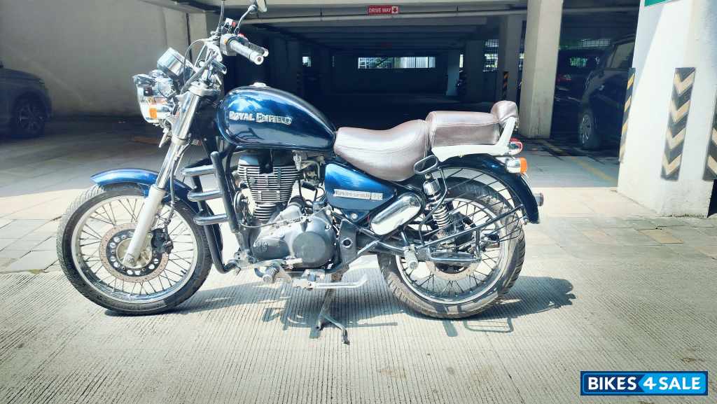 Marien Blue Royal Enfield Thunderbird 350 Marien Blue Royal Enfield Thunderbird 350