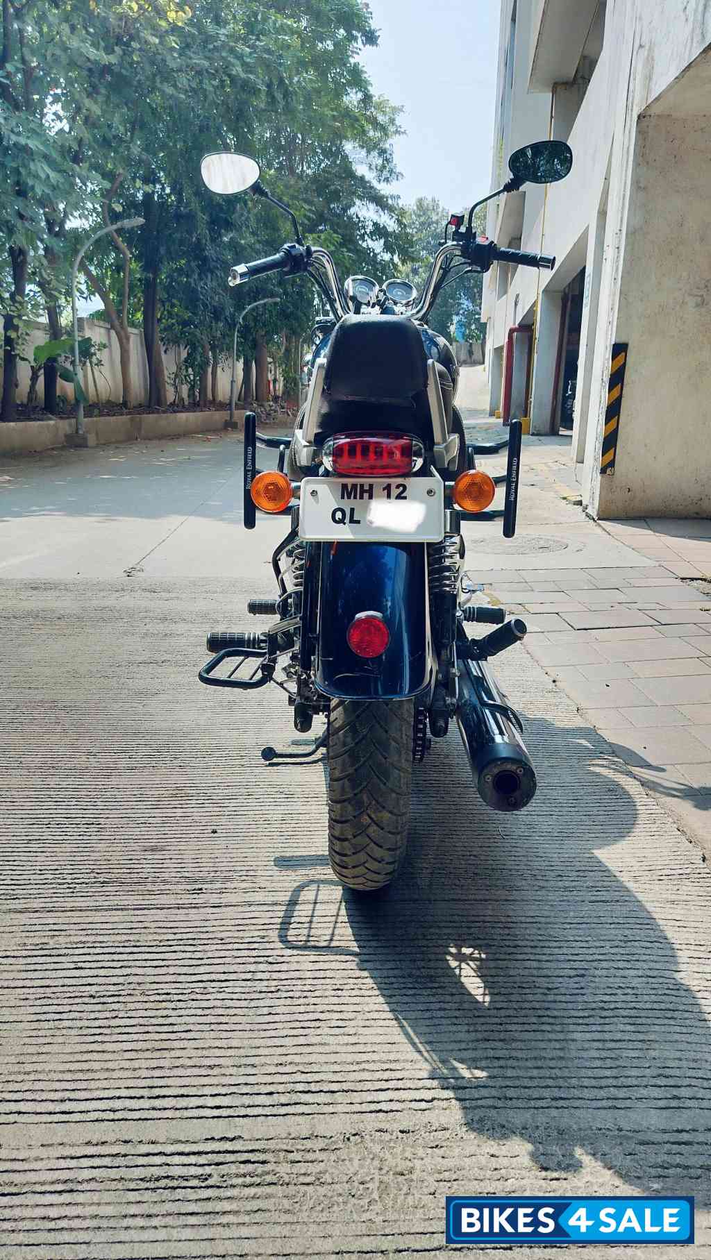 Marien Blue Royal Enfield Thunderbird 350 Marien Blue Royal Enfield Thunderbird 350