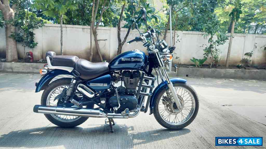 Marien Blue Royal Enfield Thunderbird 350 Marien Blue Royal Enfield Thunderbird 350