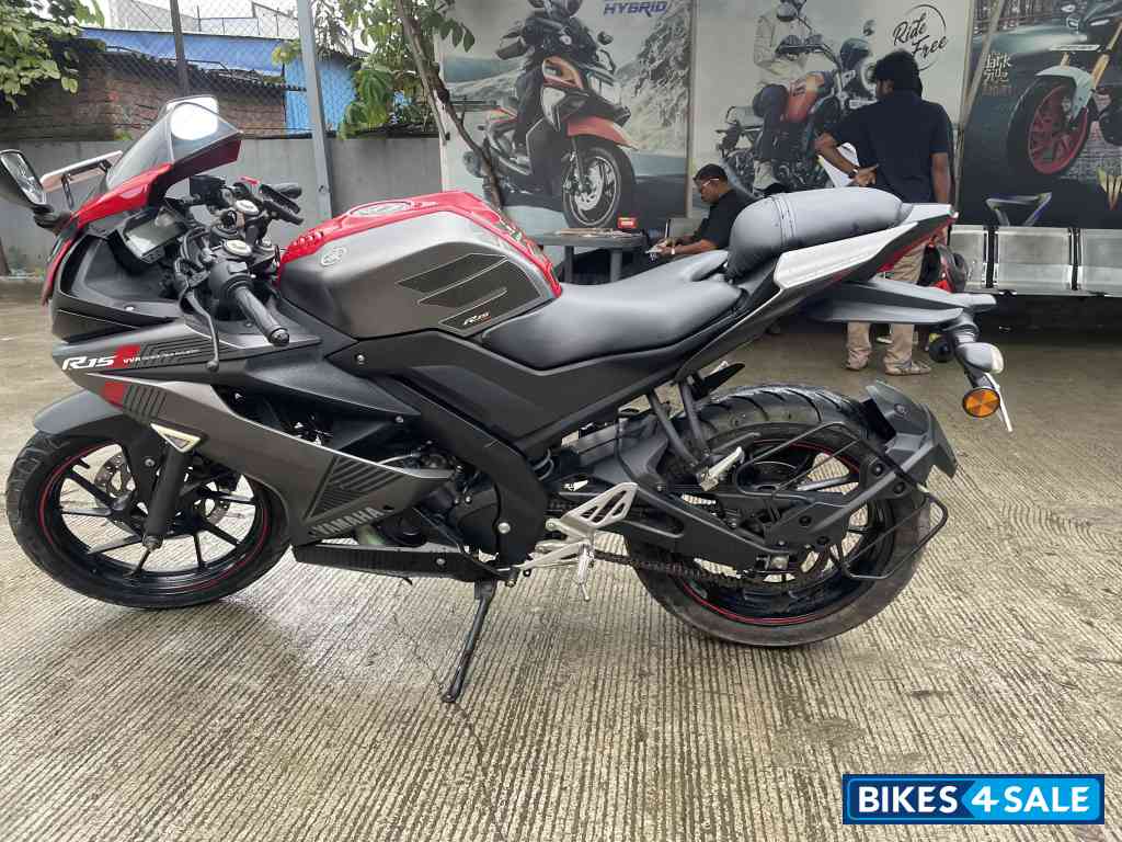 Yamaha YZF R15 V3