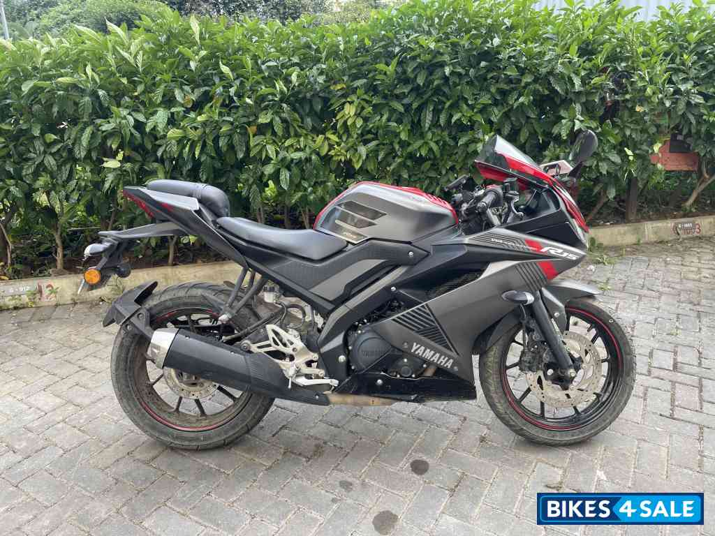 Yamaha YZF R15 V3