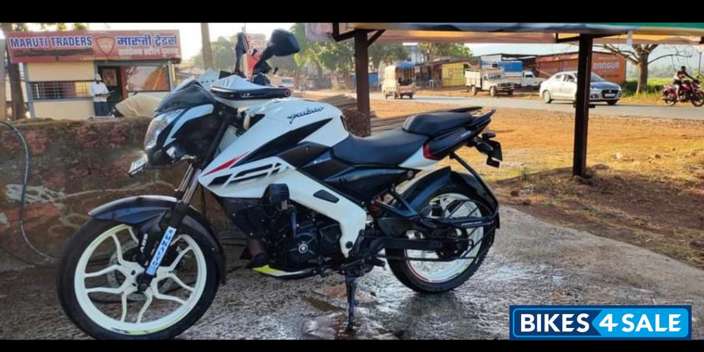 Bajaj Pulsar N160 Dual Channel ABS