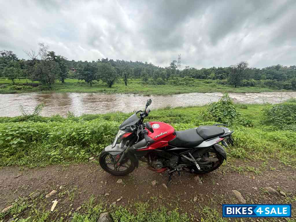 Bajaj Pulsar 200 NS ABS