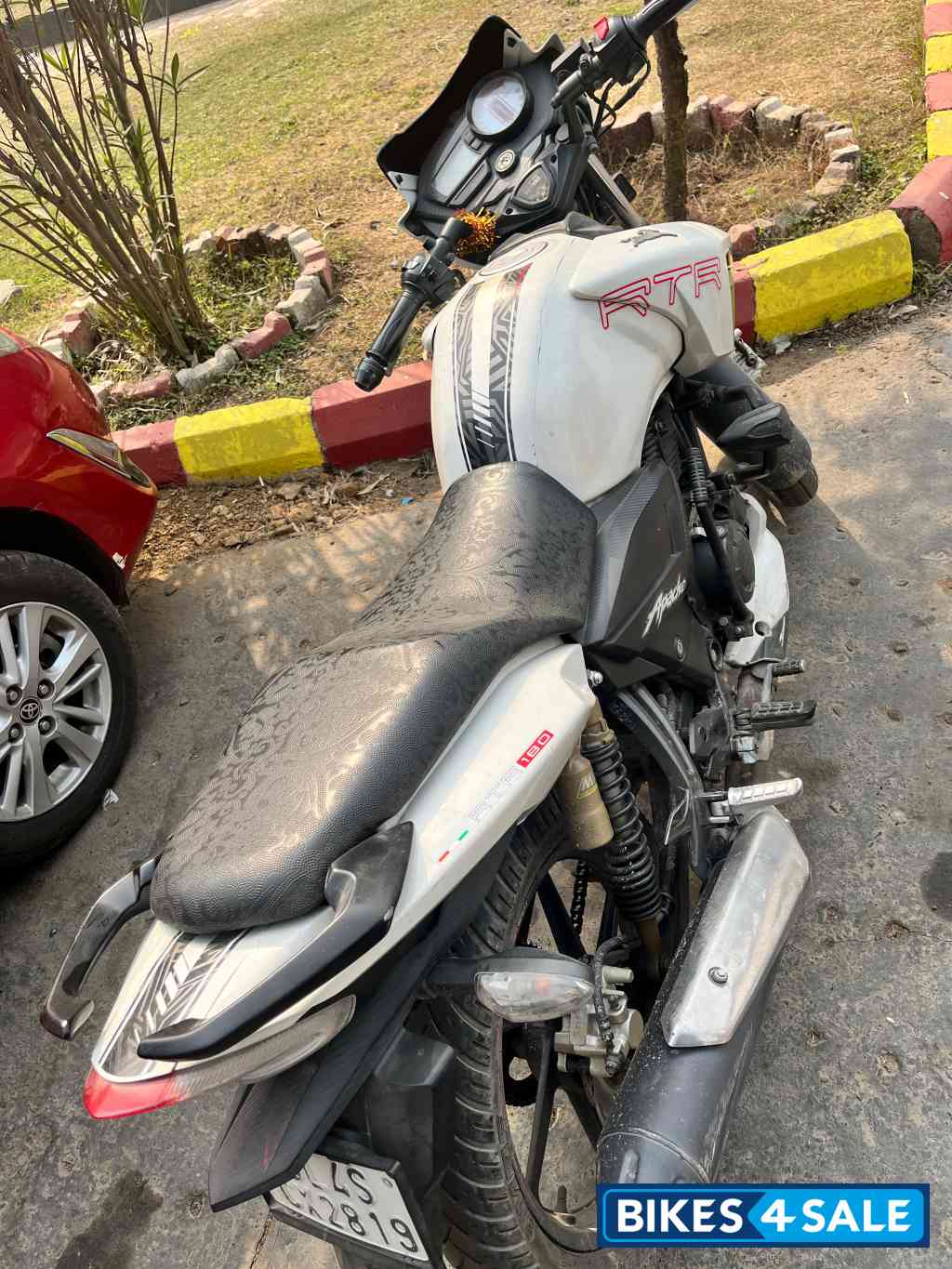TVS Apache RTR 180 ABS