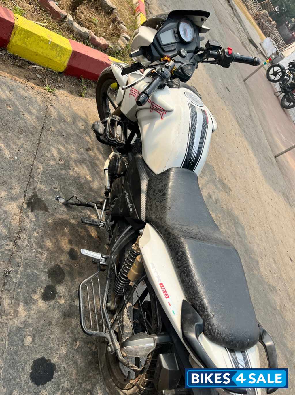 TVS Apache RTR 180 ABS